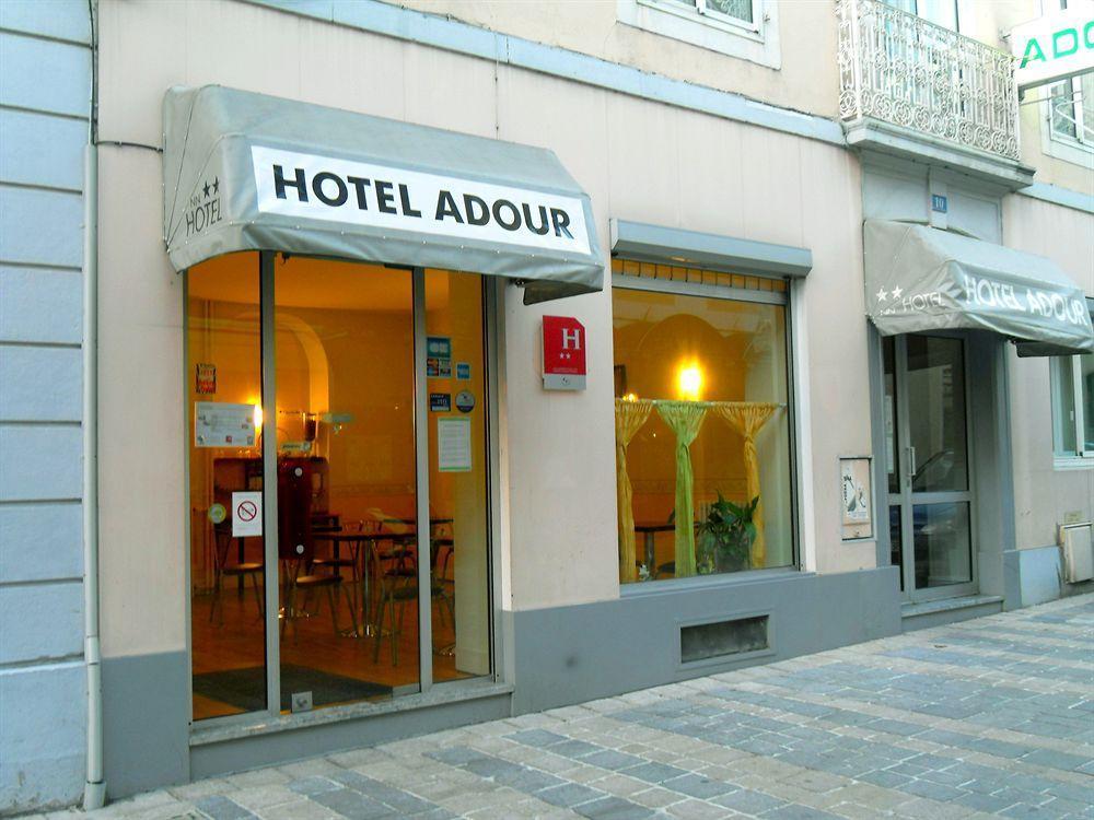 Hotel Adour Pau Exterior foto